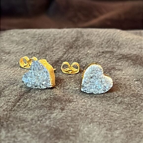 Gorgeous Titanium Druzy Heart Shaped Stud Earrings - Picture 4 of 7